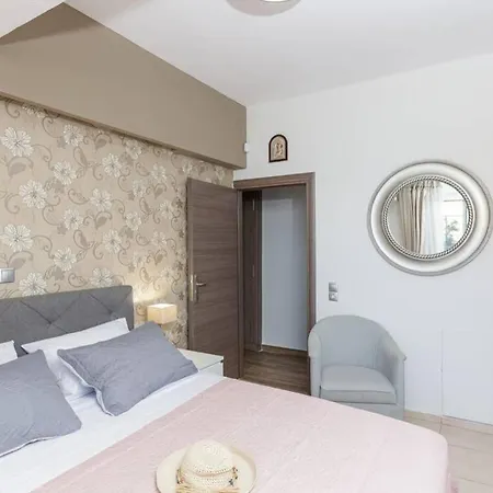 Andry's Sea View Holiday home *